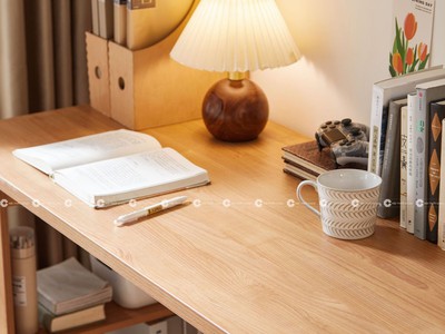 Bàn Học Trẻ Em Gỗ MDF Màu Vàng Vân Gỗ Thanh Lịch 1