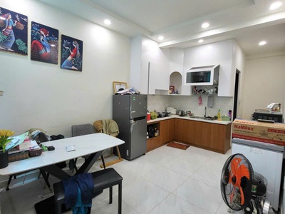 Bán nhà mới xây, nở hậu, 2 tầng, 3.1x14m,có  sân rộng trước nhà để oto, chỉ hơn 4 tỷ 1