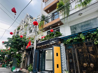 Gấp bán nhà mới 4x17, dtsd: gần 212m2  tại tx33, p.thạnh xuân, quận 12, tp.hcm, 6 tỷ. 0