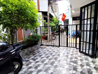 Nhỉnh 4tỷ, sở hữu ngay 68m 2tầng 3pn gần mt ông ich khiêm q11-vào ở ngay 1