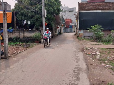 Bán nhà 2 tầng đẹp   tổ 14 mậu lương, hà đông   45m    ngõ ô tô vào tận nhà , 4