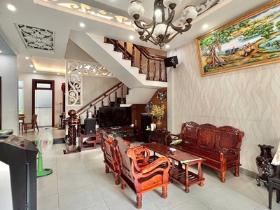 Bán nhà 3 tầng, 175m , 3pn, 4wc, linh đông, thủ đức - 16.8 tỷ 2