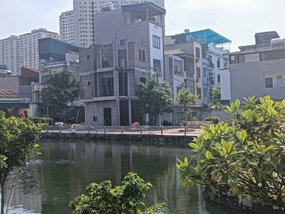 Bán nhà 2 tầng đẹp   tổ 14 mậu lương, hà đông   45m    ngõ ô tô vào tận nhà , 2