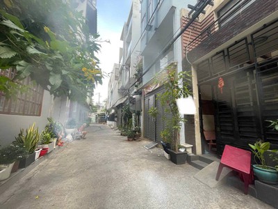 Bán nhà 57m  hẻm xe hơi 6m, 4pn, huỳnh thiện lộc, tân phú, 5.5 tỷ 0