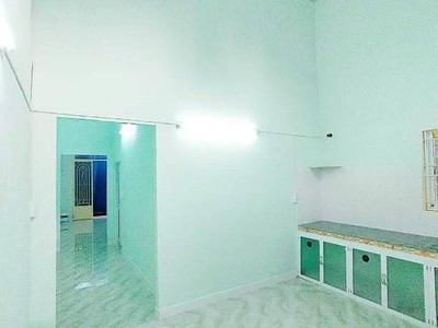 Bán nhà giá tốt ngay chợ bà hom   2 tầng kiên cố   sổ riêng   chỉ vài bước ra mặt tiền 1