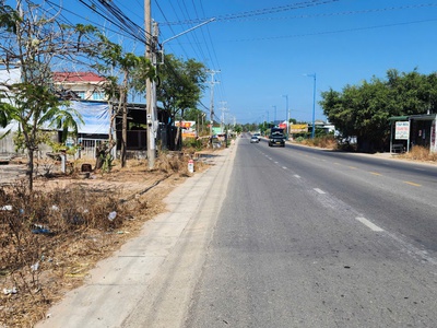 Bán 1000m2 đất tân bình, thị xã lagi chỉ 500 triệu sổ riêng đường 6m 0