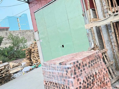 Mong muốn có duyên với bác nào cần thuê làm xưởng hoặc thuê kho ạ.   vị trí đắc địa. điện nước đầy 0