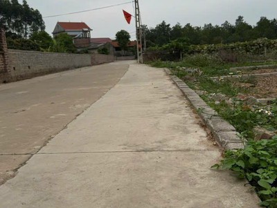 Chính chủ bán đất huyền sơn, lục nam   172.9m    70m  thổ cư   gần kcn   đường rộng 0