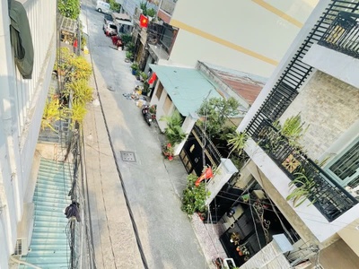 Bán nhà hxh phạm quý thích ngay chợ tân hương, 8x19m, 6 tầng- 32 pn, còn 20.5 tỷ, 2