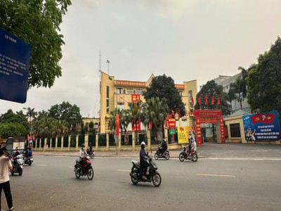 Cho thuê cả nhà mặt phố nguyễn văn lộc 212 a chính chủ giữa tháng 7/2025 nhận nhà 3