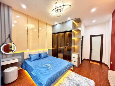 Chính chủ cần bán gấp nhà hoàng văn thái 50m giá 13 tỷ khu phân lô quân đội , ô tô tránh 3