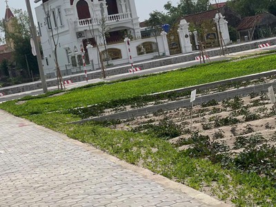 Cần bán nhanh lô đất đấu giá 108m x mt 6m ở giao thịnh, giá chỉ 1xtr/1 m2 0