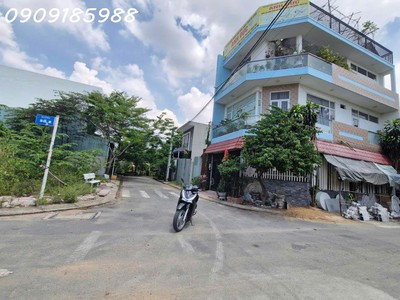 Bán nhà villa 203m    sổ riêng   giáp q2   phú hữu, tđ   chỉ 8,7 tỷ 0