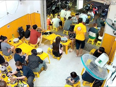 Sang nhượng quán bò sốt hàu   mặt bằng đẹp, khu vực đắc địa phạm văn đồng 1