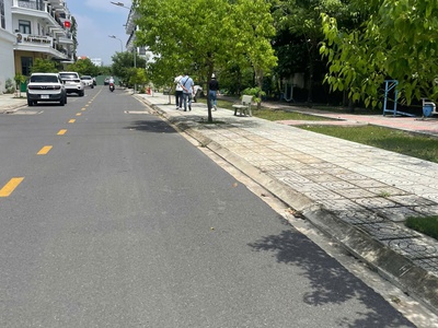 Bán đất 3395m2 full thổ cư giá 115 tỷ đường 12m võ thị liễu 1