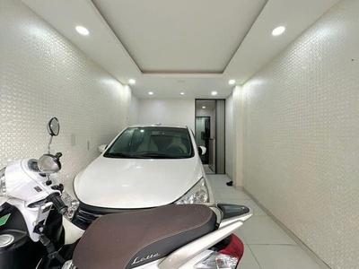 Nhà mới 5tầng cách mặt tiền 15m hẻm thẳng xe hơi sổ vuông 30m2 gía 7,5 tỷ thương lượng 2