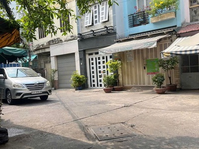 Nhà mới 5tầng cách mặt tiền 15m hẻm thẳng xe hơi sổ vuông 30m2 gía 7,5 tỷ thương lượng 0