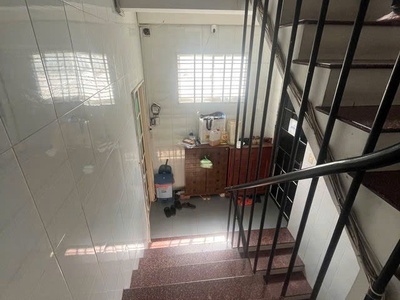 Nhà mới 4 tầng đang cho thuê làm vp 30tr/ tháng cách mặt tiền 15m hẻm thẳng xe hơi sổ vuông 98m2 1