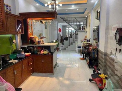 Bán nhà Mặt tiền tại Quận 7 - Diện tích: Chia thành 2 căn - Giá: 12 tỷ 900 triệu 1