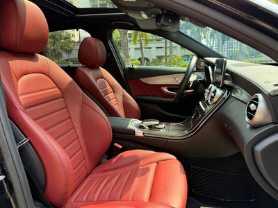 Mercedes C300 AMG sx 2017 model 2018 mẫu xe hộp số 9 cấp bản có carbon 9
