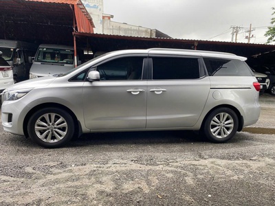 Cần Bán Xe  Kia Sedona 3.3 Sản Xuất Năm  2015 1