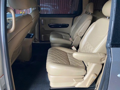 Cần Bán Xe  Kia Sedona 3.3 Sản Xuất Năm  2015 8