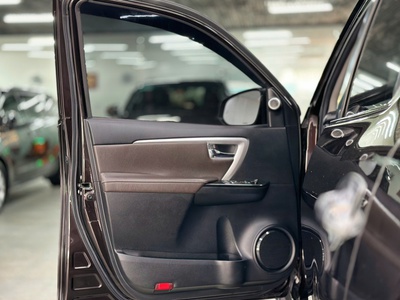 Bán xe Toyota Fortuner 2.4G 4x2 AT 2019, màu nâu. 13