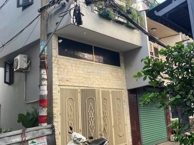 Bán nhà CMT8, Tân Bình, gần CV Lê Thị Riêng, 28m2, 1 trệt 1 lửng 1 lầu , nhỉnh 4 tỷ. 0