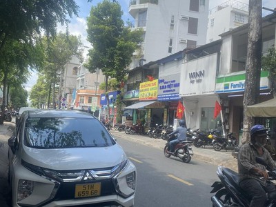 Hiếm  nhà 2 mặt tiền sầm uất 2 chiều 5 tầng 102m  4x23  ngay trần hưng đạo quận 5 0