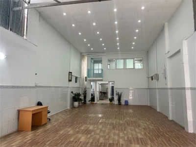 Nhà đẹp q7 xe hơi ngũ trong nhà dt200m2 0