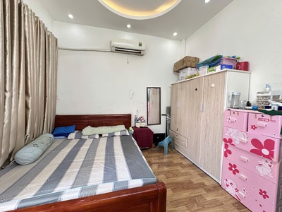 Ngộp lạc long quân - chợ tân bình - 40m2 - hxh 4m - 4 tầng btct 4