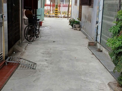 Phân lô  cán bộ ôtô vào nhà - hàng xóm khu công nghiệp coca cola 3