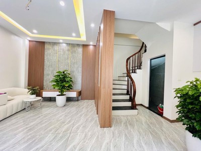 Bán nhà đường hoàng mai,trương định, lô góc, ô tô đỗ cửa, 35m2, 8.3 tỷ 2