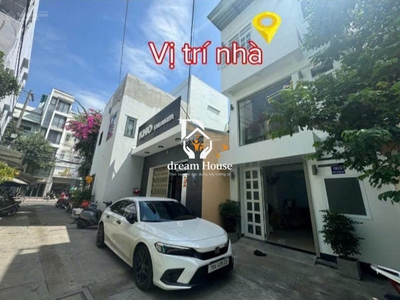 Bán nhà 1 trệt 3 lầu trung tâm nha trang, hẻm ô tô, 4pn, sổ riêng, dt 89.5m2, giá tốt nhất khu vực 2