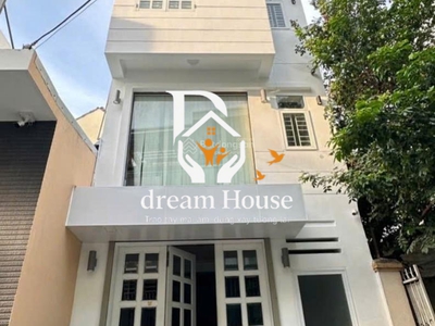 Bán nhà 1 trệt 3 lầu trung tâm nha trang, hẻm ô tô, 4pn, sổ riêng, dt 89.5m2, giá tốt nhất khu vực 1