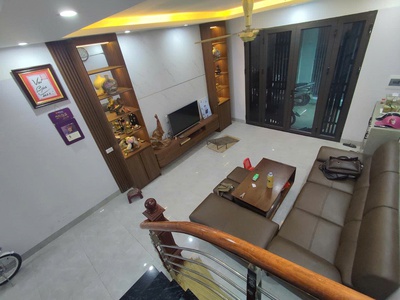 Nhà nguyễn khang cầu giấy, ở luôn, ngõ nông, gần ô tô , chỉ 11 tỷ 2