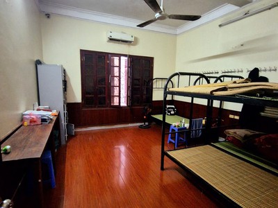 Bán Nhà Mặt Phố Hoàng Quốc Việt - Kinh Doanh Vô Địch 3