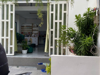 Sang nhượng tiệm nail có gác ở lại tại đường lê hữu kiều giao nguyễn thị định 0