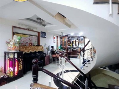  bán nhà hxh 666 3/2, q.10, nở hậu, xe hơi ngủ, 9.x tỷ 2