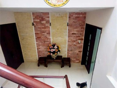  bán nhà hxh 666 3/2, q.10, nở hậu, xe hơi ngủ, 9.x tỷ 3