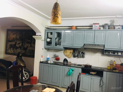 Cho thuê nhà riêng trong ngõ cầu giấy, 4 tầng, 3 ngủ, cách mặt đường ô tô 30m. giá thuê 10tr/tháng 3