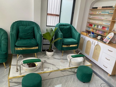 Sang nhượng tiệm nail có gác ở lại tại đường lê hữu kiều giao nguyễn thị định 1
