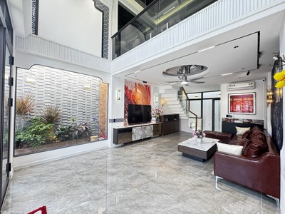 Siêu phẩm smart home 6 tầng tháng máy 500kg - mặt tiền đường số - gần lotte nguyễn văn lượng - kinh 2