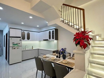 Bán nhà q12, hẻm thông xe tải trương thị hoa , ngay metro, giáp gò vấp, 4x20,  full nội thất, chỉ 3
