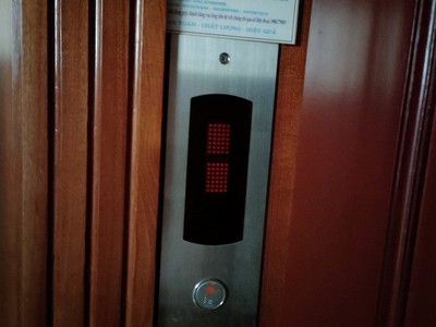 Cho thuê gấp giá rẻ trương định 100m, 1 sàn, mặt tiền 5m, 12 tr/th hoàng mai. 2