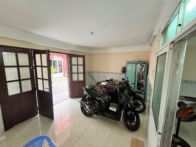 Nhà mới 2tầng cách mặt tiền 15m hẻm thẳng xe hơi ngủ nhà sổ vuông m250 gía 8,5 tỷ thương lượn 1