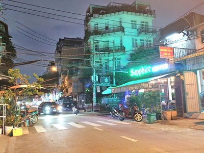 Bán nhà mặt tiền kinh doanh đường đông hồ, p.8, q.8   4 tầng, 10 phòng karaoke   giá chỉ nhỉnh 9 0