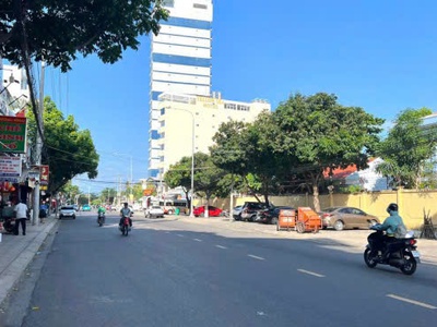 Chủ ngộp ngân hàng cần bán gấp nhà tại tp. nha trang  giá rẻ 14.5ty 3