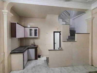 Bán nhà vĩnh hưng, hoàng mai, 21m 4 tầng. giá 4.25 tỷ. sổ đỏ riêng 0