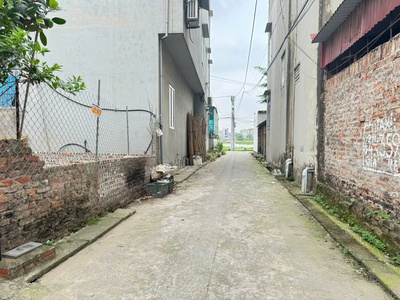 Đất đẹp thôn phố yên, tiền phong, mê linh. gần đường quốc lộ 23, và chợ yên 1